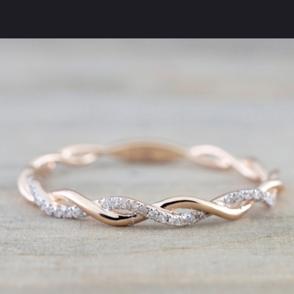 Diamond Twist Band